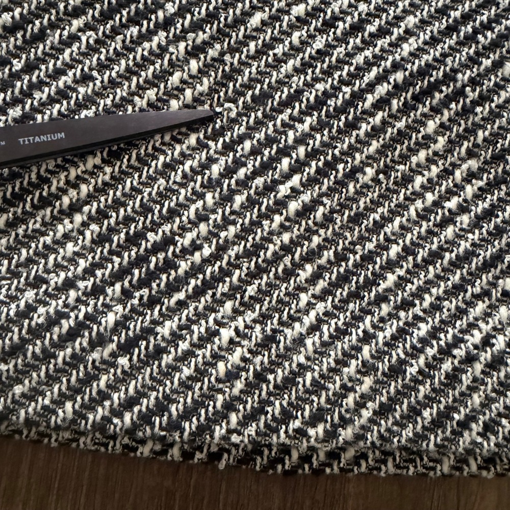 LOFT Mini Skirt Women 4 Black White Herringbone Tweed Button Tab Academia Office - Picture 9 of 13